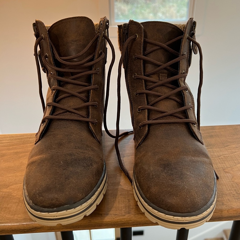 Cliffs by White Mountain Hearty Lace-up Boot